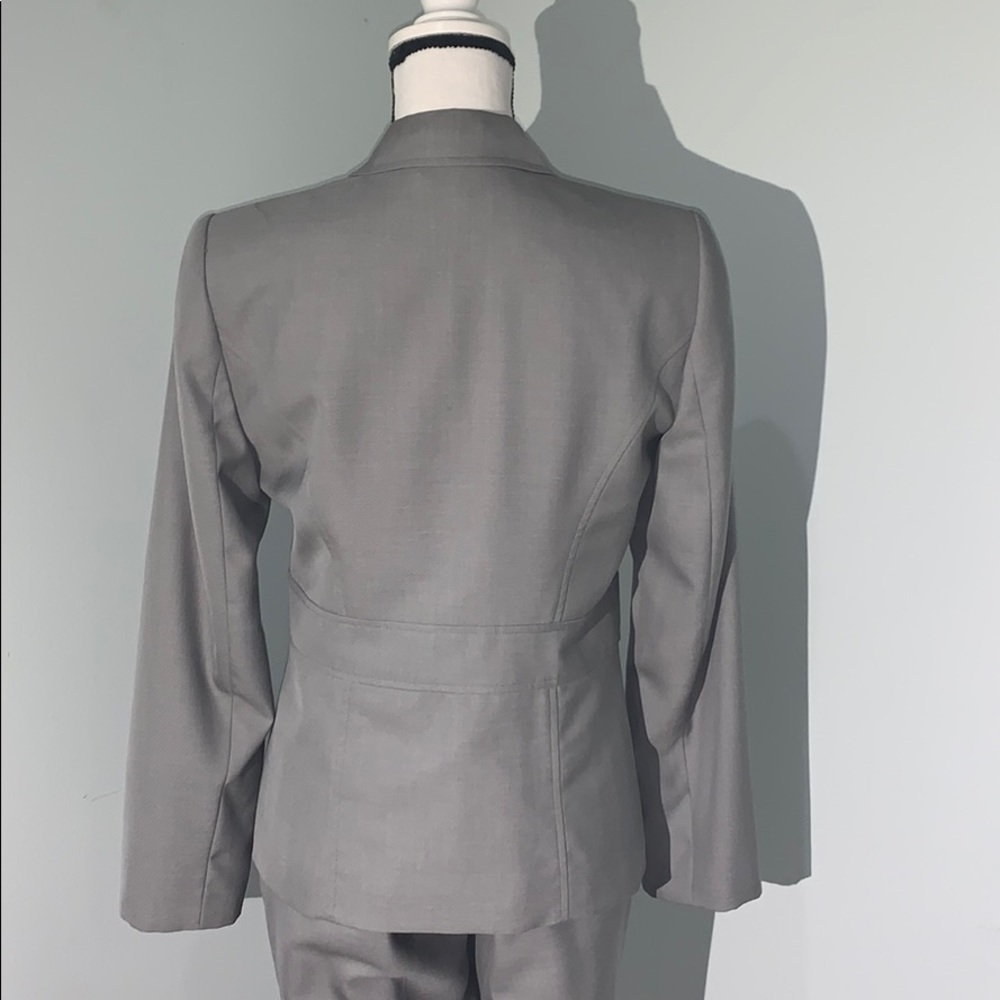 CALVIN KLEIN GRAY 2PC JACKET AND PANTS SUIT SET - Picture 3 of 12